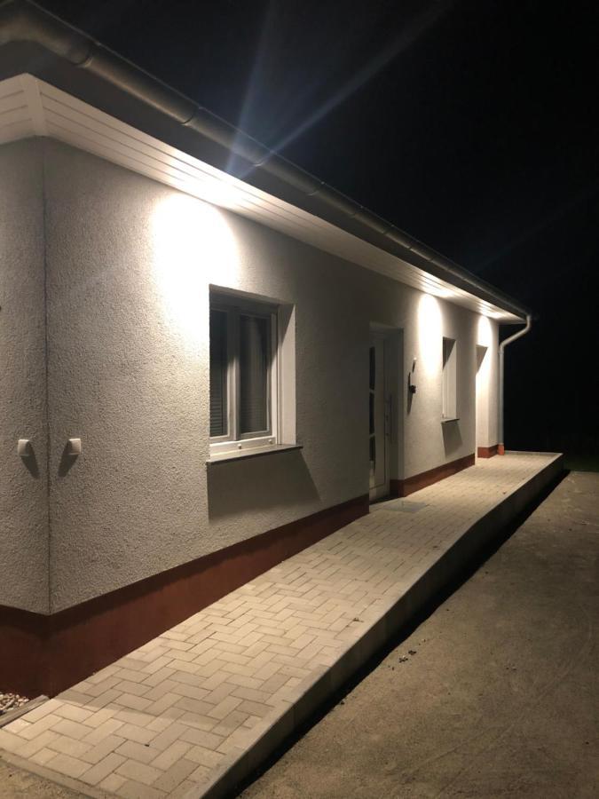 Schilfblume Ferienhaus Grosskoschen